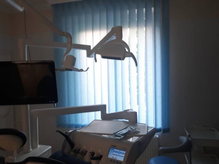 41493069_459517774542041_9011037065718005760_n